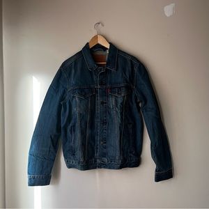 Men's Regular Fit  Denim Trucker Jacket